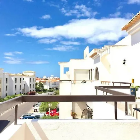 Spacious Castelo *